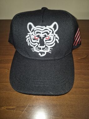 Men's Black Tiger Cap